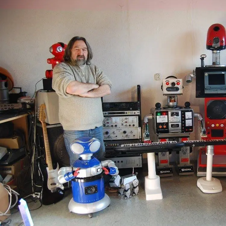 future-gate-2017-kultovni-anime-akira-et-a-roboti-1