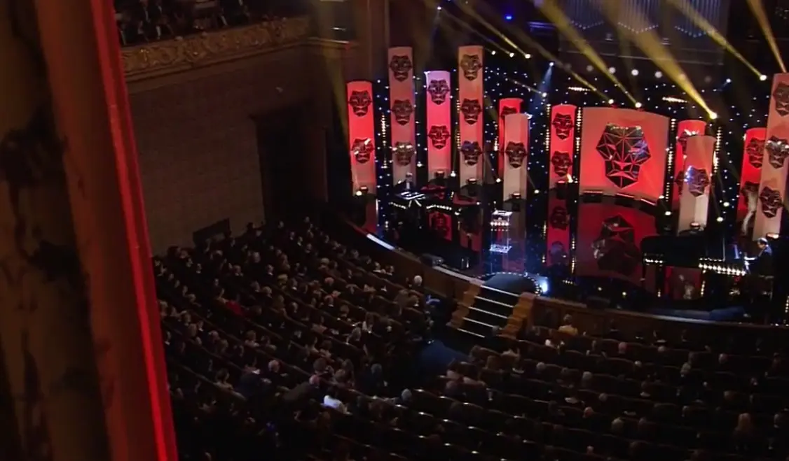 zapisky-z-rudolfina-lva-si-ochocil-masaryk-a-porad-je-lepsi-divat-se-doma-1