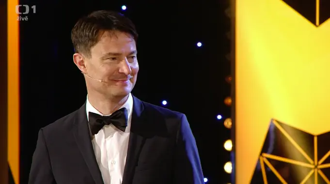 glosa-cesti-lvi-trpi-schizofrenii-aneb-rozmrzely-strnad-klove-do-vychcaneho-biermanna