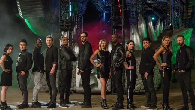 recenze-ultimate-beastmaster-netflixovsky-pokus-o-vlastni-ninja-factor-1