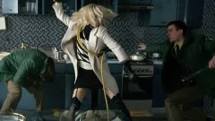 Atomic Blonde: Necenzurovaný trailer - režisér Johna Wicka posílá Charlize Theron do akce!