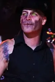 Michale Graves