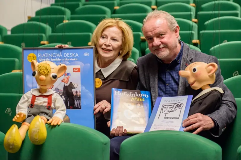 zemrela-helena-stachova-mluvila-lizu-simpsonovou-manicku-a-babinku-vedla-divadlo-spejbla-a-hurvinka-2