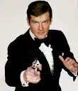 Zemřel herec Roger Moore. Představiteli Jamese Bonda bylo 89 let