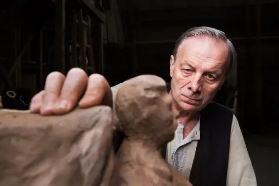 Recenze: Monstrum nad Prahou zakoplo na prahu každodennosti