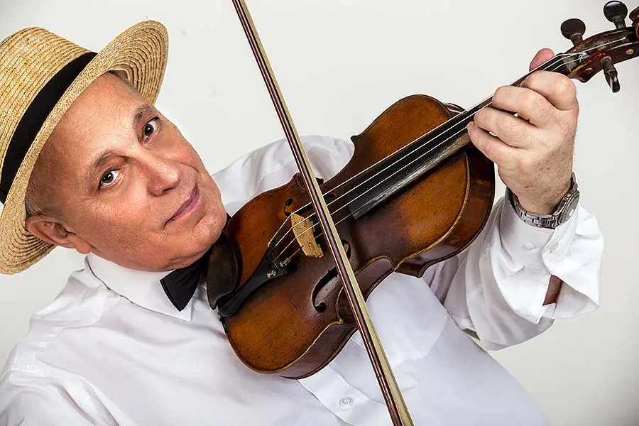 ve-veku-71-let-zemrel-herec-a-divadelni-reziser-rene-pribil