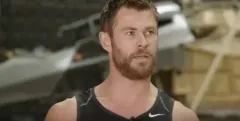 Thor si v novém virálním videu dělá legraci z režisérů marvelovek