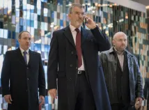 Pierce Brosnan - Nebezpečný cizinec (2017), Obrázek #1