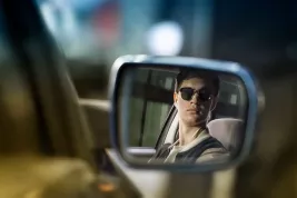 Kdo je mlčenlivý šofér a hrdina nadupané akční kriminálky Baby Driver?