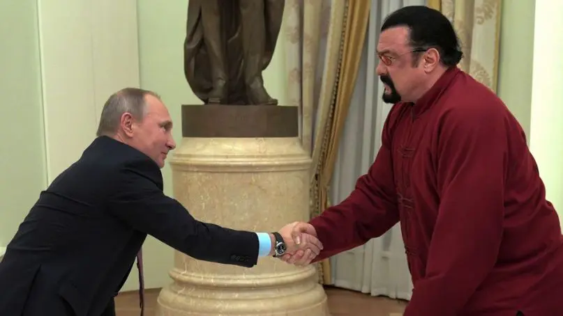 vrati-se-steven-seagal-ve-filmu-attrition-ke-svym-akcnim-korenum