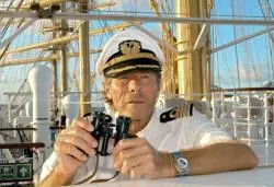 Pod bílými plachtami: Kompas lásky