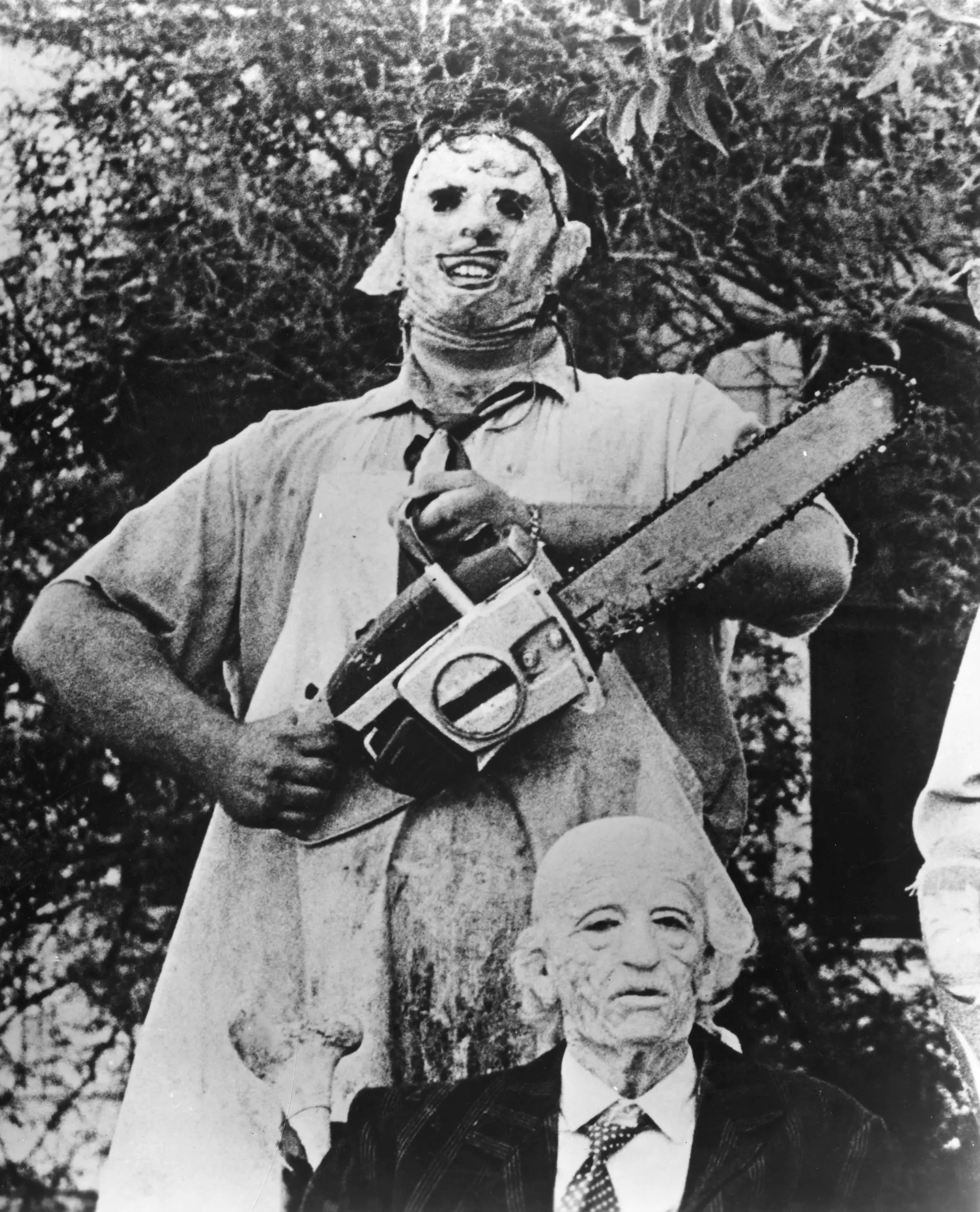 zemrel-tobe-hopper-reziser-kultovniho-hororu-texasky-masakr-motorovou-pilou-3