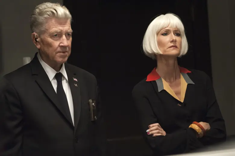 recenze-serial-twin-peaks-co-vsechno-jste-chteli-vedet-o-prave-podstate-zla-1