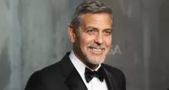 George Clooney režíruje trable v americkém ráji