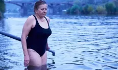 Kinařům se líbí Zuzana Kronerová nejen v zimě a plavkách