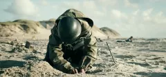 V písku - Příslib svobody / Under sandet: Trailer