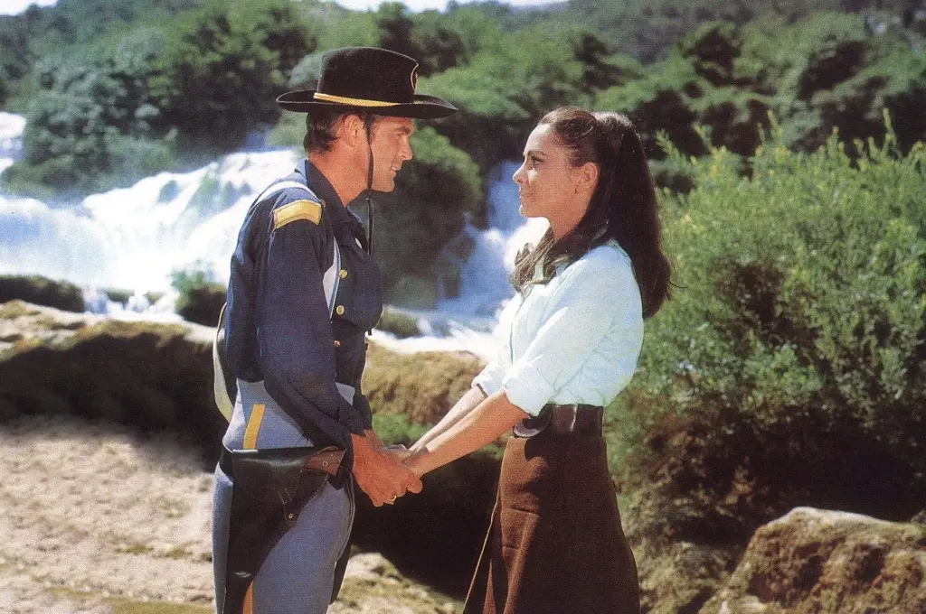 Karin Dor, Clarke Reynolds