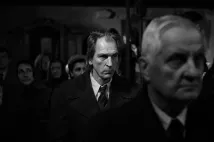 Julian Sands - Nabarvené ptáče (2019), Obrázek #1