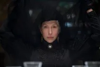 Oscarová Královna Helen Mirren si to rozdá s démony v hororu Winchester
