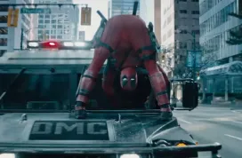 Deadpool v novém traileru svérázně představuje záporáka Cablea