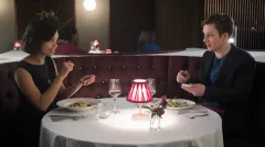 Temná vize seriálu Černé zrcadlo se stává skutečností. Aplikaci na „randění“ si můžete vyzkoušet i vy