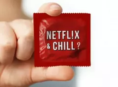Proč mají mladí Američané méně sexu? Ukažme si na Netflix!