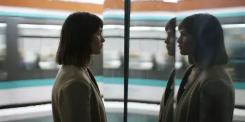 Gemma Arterton nezvládá manželství ani děti a váhá, zda prostě neutéct