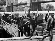 Recenze: Bratři Lumiérové - 108 kouzelných filmů od zakladatelů kinematografie!