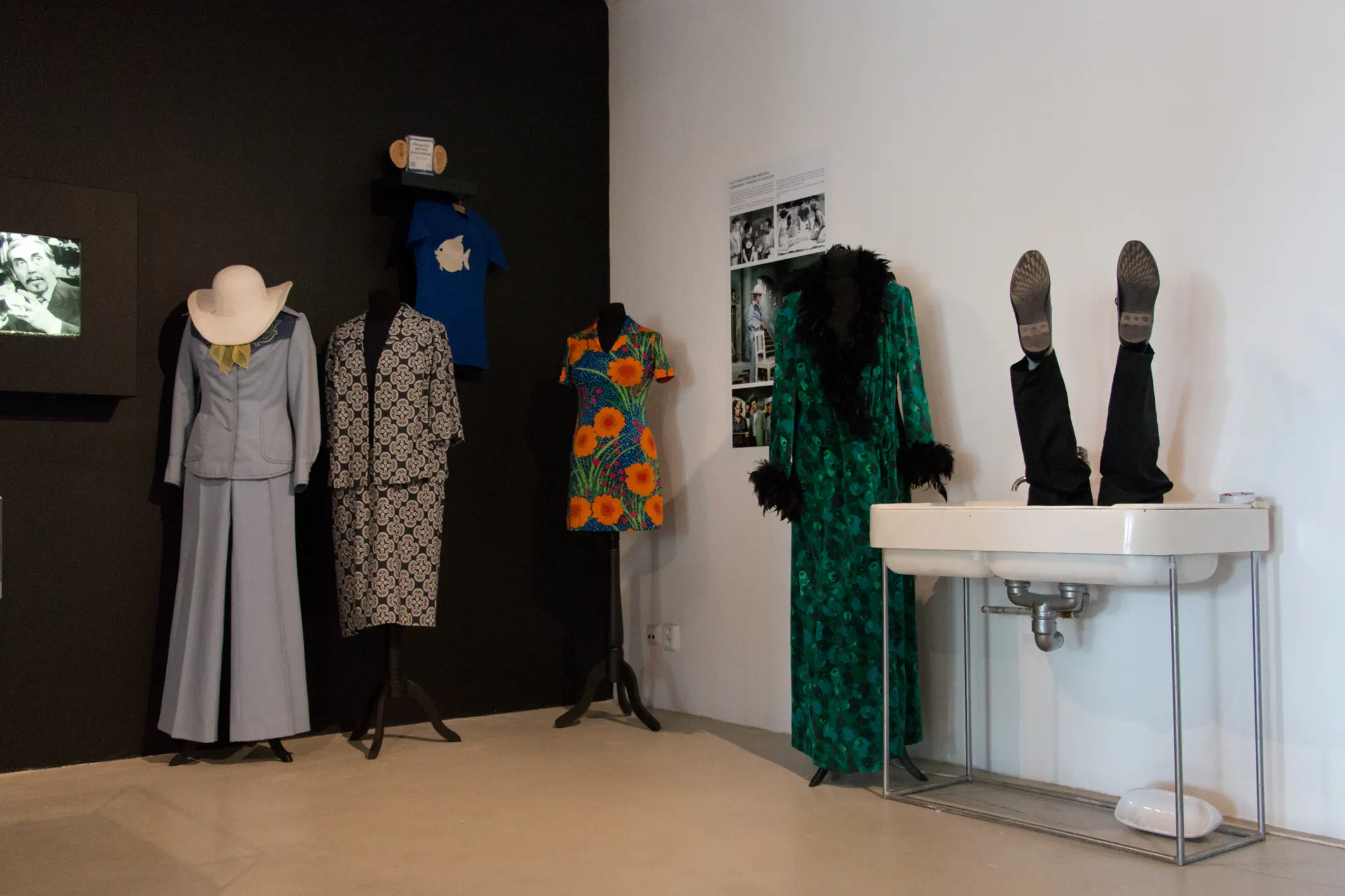 velorex-prvni-selfie-tyc-a-obrovsky-frnakovnik-poznate-filmy-ze-zlate-ery-ceskoslovenske-kinematografie-14