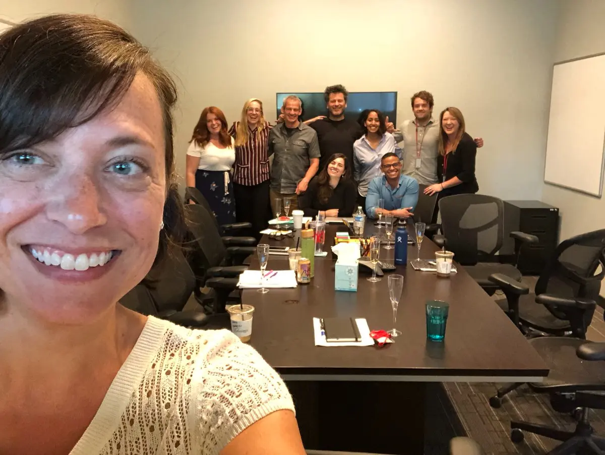 vedouci-serialoveho-zaklinace-zverejnila-fotku-vsech-scenaristu-a-nektere-fanousky-to-vydesilo