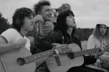 Teo Yoo - Léto (2018), Obrázek #2