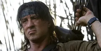Sylvester Stallone ohromuje v novém videu, kde trénuje na Ramba 5