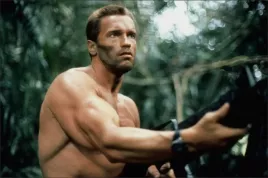 Proč není v novém Predátorovi Arnold Schwarzenegger?