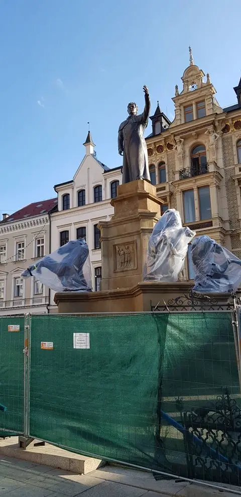 Spider-Man: Daleko od domova