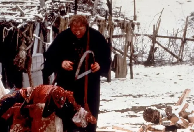 prehlizene-pecky-dravci-robert-carlyle-a-guy-pearce-hraji-kanibalskou-hru-zer-nebo-zemri