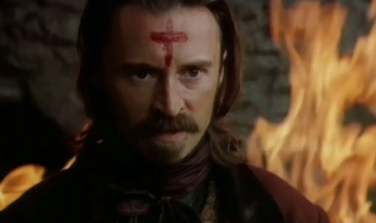 Přehlížené pecky: Dravci - Robert Carlyle a Guy Pearce hrají kanibalskou hru "žer, nebo zemři"