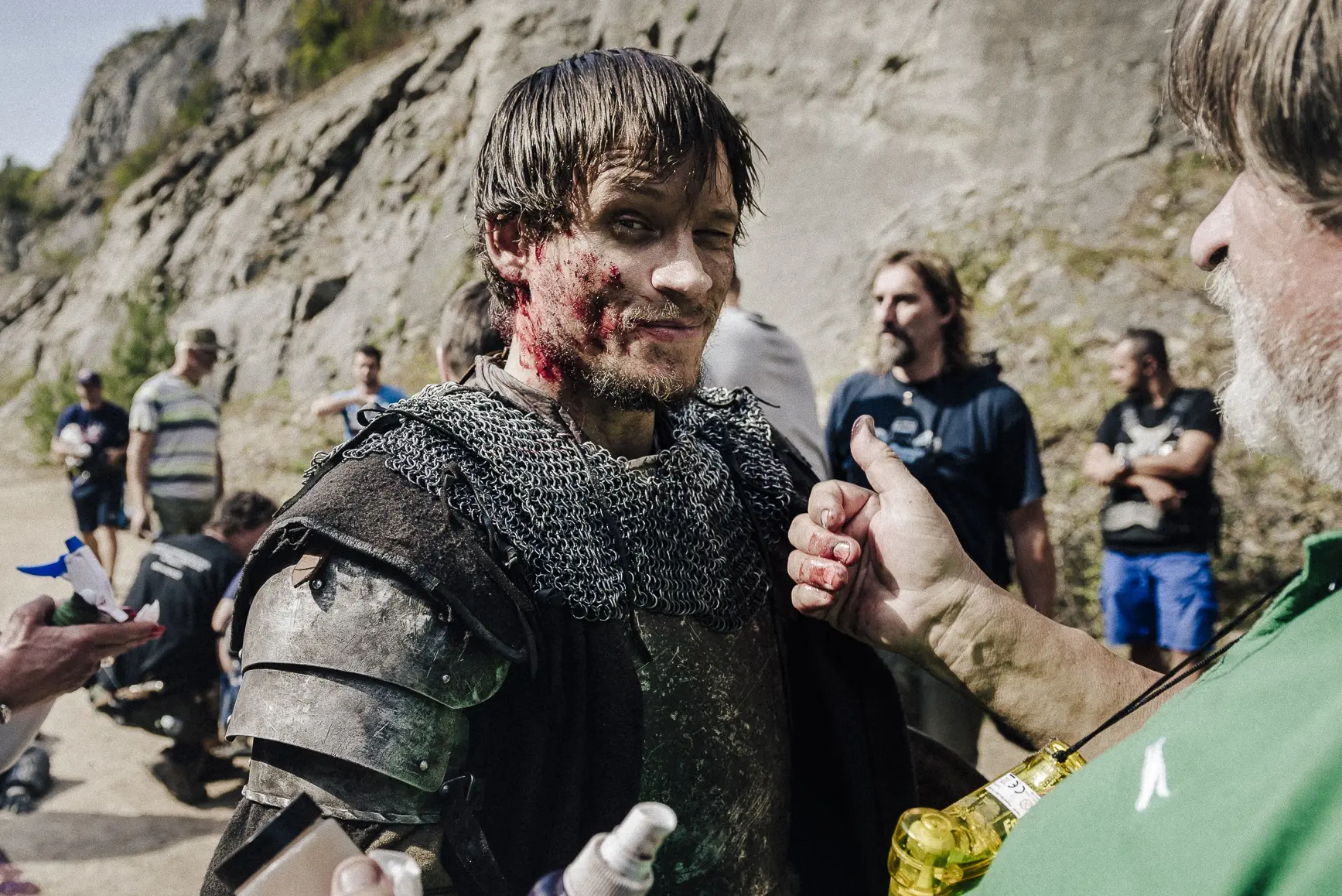 Jak se točí velkofilm o Janu Žižkovi? Fotky z placu a nové herecké hvězdy