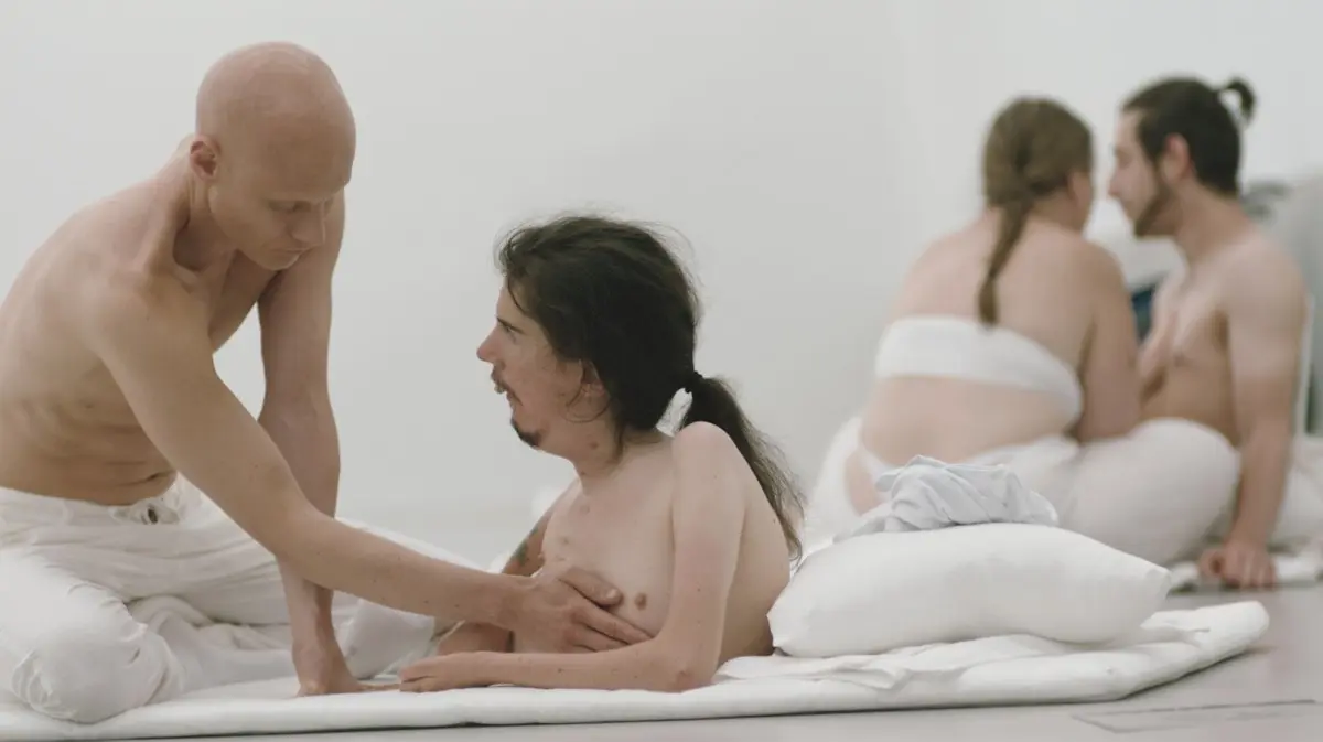 Touch Me Not: Neobvyklý film o lidské intimitě vzbuzuje mimořádné emoce