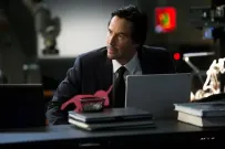 Replicas: Keanu Reeves naklonoval svou rodinu a bude za to pykat