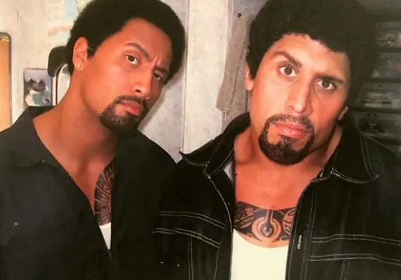 Dwayne Johnson má jako kaskadéra vlastního bratrance. A jsou si podobní jako vejce vejci!