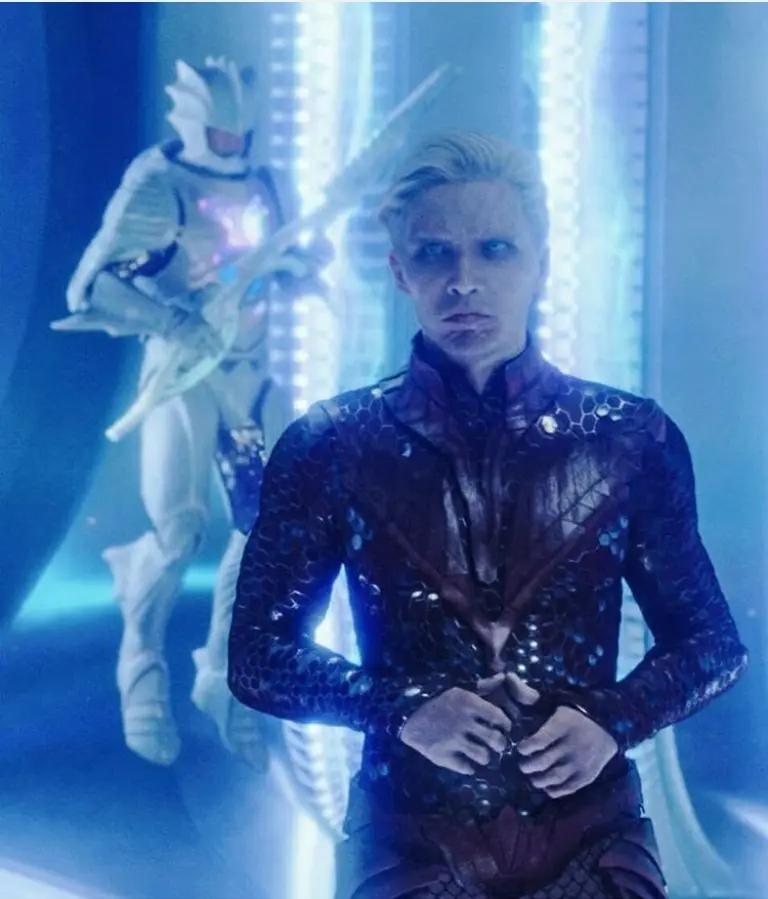 postrehli-jste-v-aquamanovi-tyto-skryvacky-1