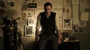 Trailer: Nicholas Hoult se představuje jako legendární tvůrce Pána prstenů!