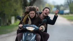 Kinotip: Díra v hlavě - svérázný režisér, tajemný muž a posedlost