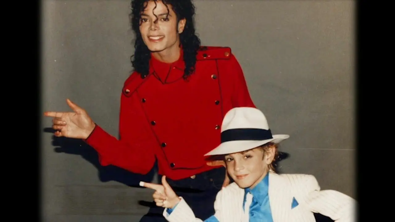 Filmový Michael Jackson na první fotce! Herec se dokonale proměnil v krále popu