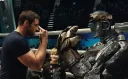 Retro recenze: Ocelová pěst – Hugh Jackman se stal nástupcem Sylvestera Stalloneho, vycvičil robota a získal si synkův obdiv