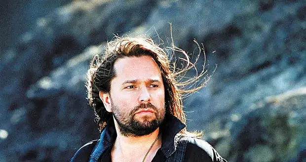 Jean-Claude van Damme přišel o svůj český hlas, zemřel herec Jiří Pomeje