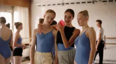 Je to dívka, nebo chlapec? Prověřte své filmové znalosti a vyrazte na festival v Cannes