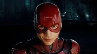 Ezra Miller chce, aby byl jeho Flash temnější