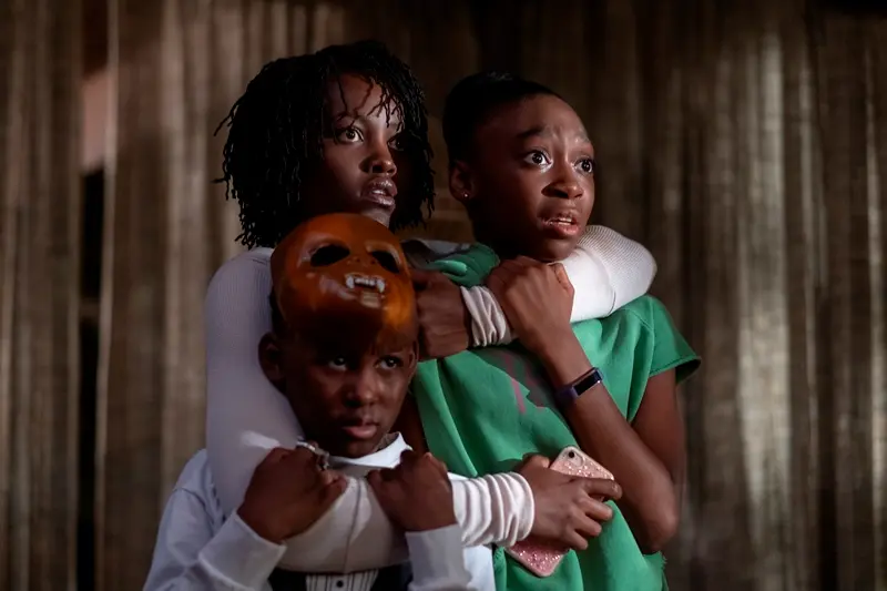 Recenze #2: My - Slabší, chaotičtější a přemýšlivější bráška filmu "Uteč"