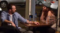 Kdo věří na lásku / Playing It Cool (2014): Trailer